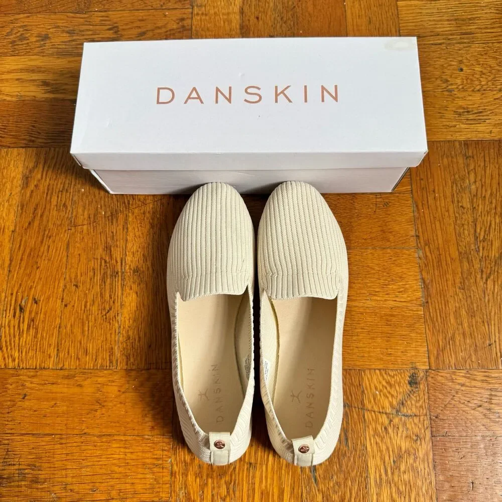 Cream slip-on shoes flats